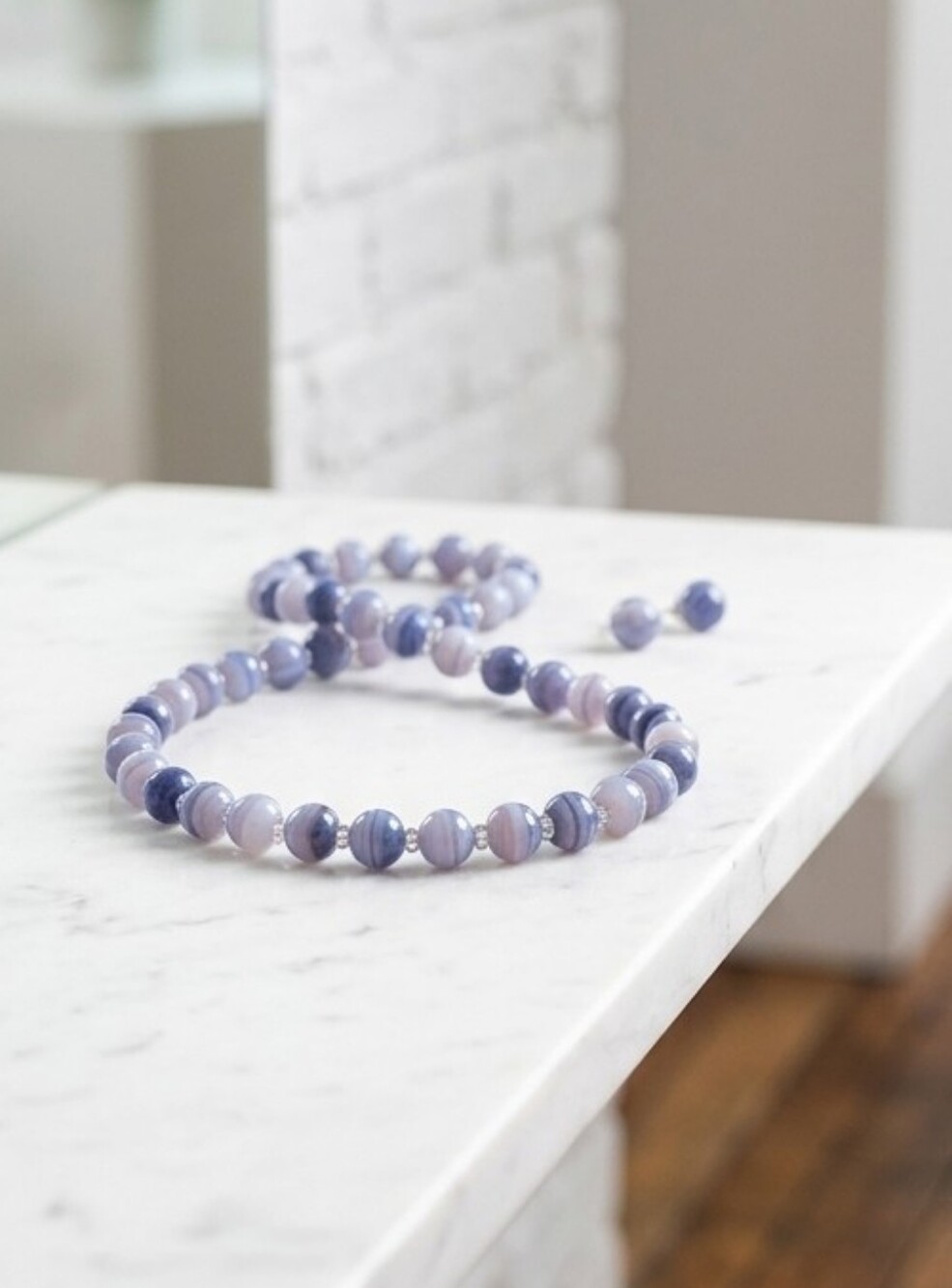 Source Unknown Blue Agate Bead Necklace with Matching Studs